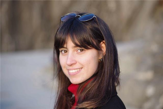 Studentessa. ripetizioni alunni scuola elementare e media