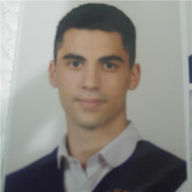 Imparto clases de Primaria y la ESO, estudiante de ingenieria electrónica industrial y automática de segundo año