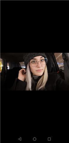 Ragazza ventenne offre ripetizioni di lingua inglese a Domodossola. Ho frequentato l'istituto Einaudi con indirizzo turistico, ho fatto esperienza diretta negli Stati Uniti con la lingua inglese