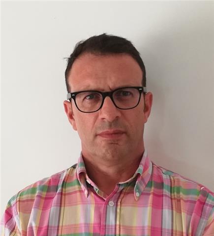 Física de ingeniería (industrial, aeroespacial, energía, quimica, diseño, etc...), grados sanitarios (medicina, enfermería), etc