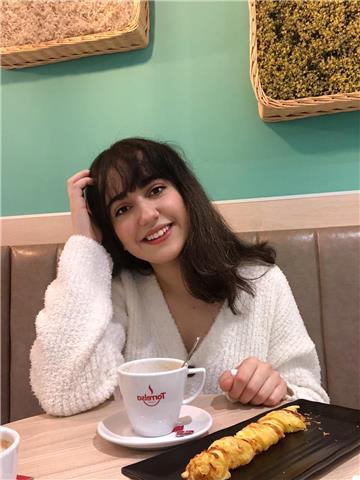 Estudiante de ingenieria que ofrece clases de matemáticas y ingles