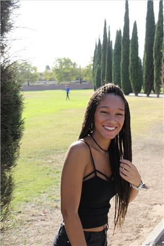 Estudiande de universidad ofrece clases particulares de inglés