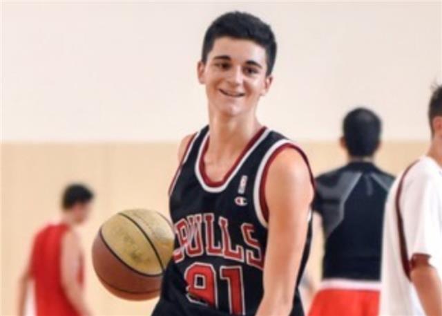 Imparto clases de cualquier materia de nivel bachillerato y eso