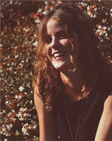 Studentessa, diplomata, offre ripetizioni di filosofia a studenti delle superiori