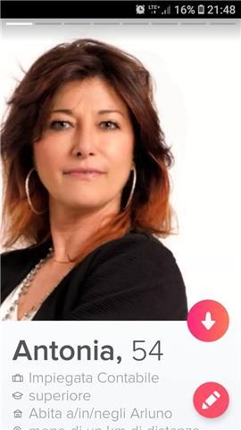 Sono un'insegnante di yoga da 10 anni offro lezioni on line con gruppi di massimo 6 persone svolte in orario pomeridiano o serale