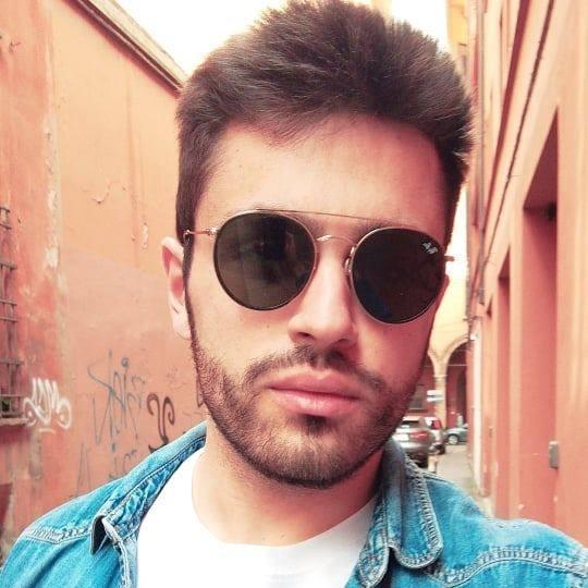 Dottore in giurisprudenza offro lezioni di diritto, in particolare civile, penale ed amministrativo