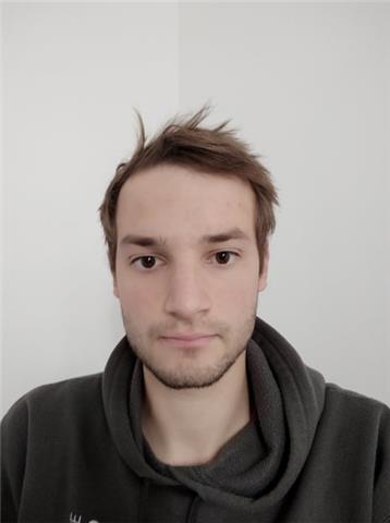 étudiant ingénieur passionné donne cours de Maths/Physique