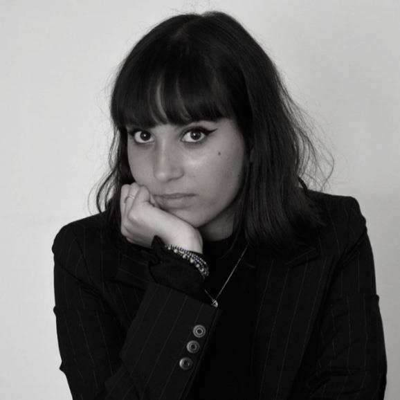 Étudiante en deuxième année de géographie, je donnerai des cours de français pour que vous soyez les meilleurs!