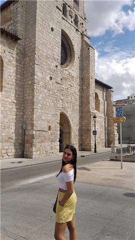 Doy clases particulares de todas las asignaturas ( excepto física y química) a alumnos de primaria y eso