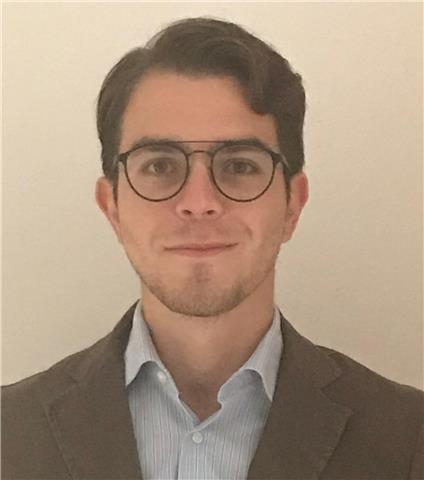 Ragazzo di 26 anni laureato e con un master impartisce ripetizioni di filosofia, storia, geografia, letteratura italiana e latina