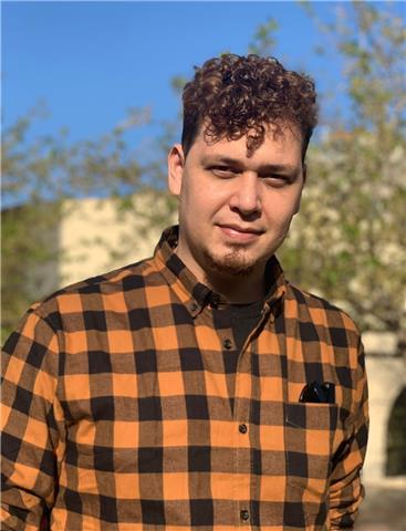 Soy músico con estudios superiores, me encanta brindar mis conocimientos y talento a otros, con amplios conocimientos en piano, canto y musicología. deseo poder apoyar a los que inician en este campo