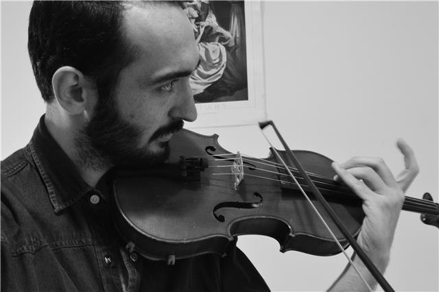 Ancien étudiant de conservatoire avec Certificat D'Etude Musicale donne cours de violon