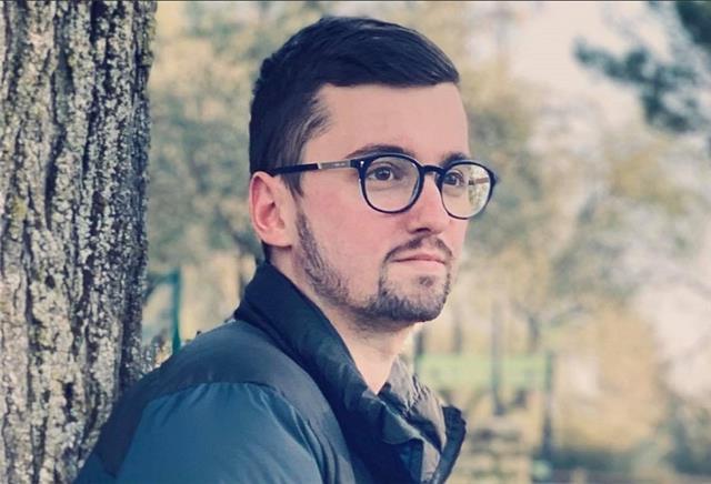 Diplomé d’un Master Informatique, je suis disponible pour donner des cours particuliers dans les matières scientifiques. N'hésitez pas à me contacter