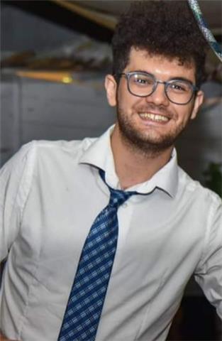 Professore di italiano presso istituto superiore locale offre ripetizioni di letteratura italiana e scrittura per studenti di scuola media e superiore a castelmassa (ro)