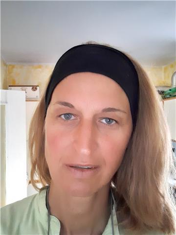 Diplomata al liceo scientifico e con esperienza in ripetizioni alle scuole medie e superiori