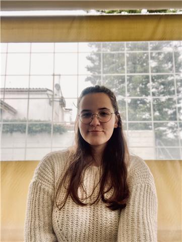 Estudiante de matemáticas ofrece clases particulares a domicilio y online para estudiantes de eso y bachillerato