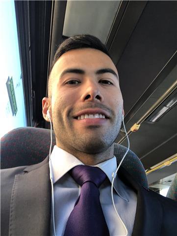 Profesor de inglés avanzado disponible para impartir clases de inglés/francés dirigido a estudiantes como apoyo extra escolar y estudiantes de segunda lengua