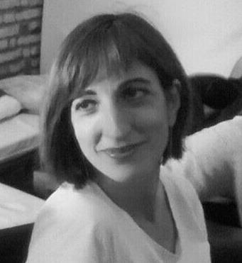 Licenciada en química con 20 años de experiencia imparte clases de matemáticas, química y física