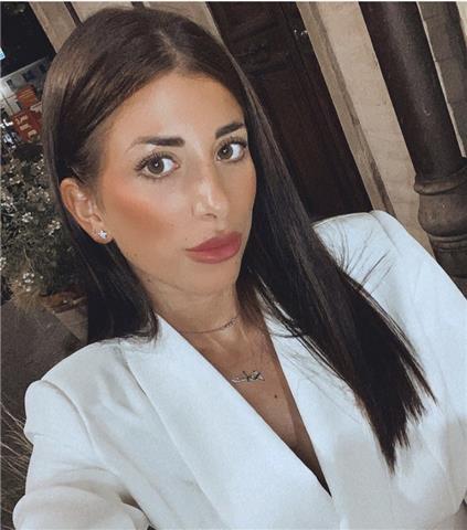 Studentessa di mediazione linguistica, appassionata di inglese e francese disponibile per ripetizioni elementari o medie