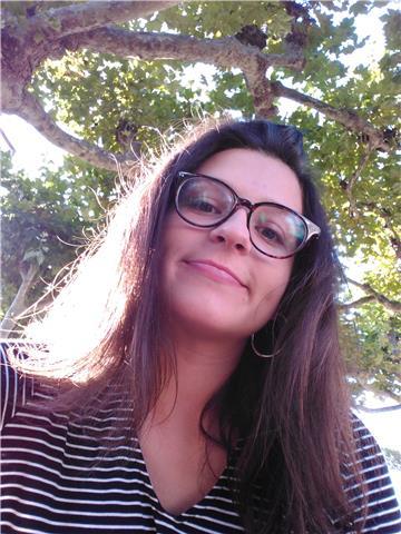 Profesora de matemáticas ofrece clases dinámicas, útiles y nada aburridas