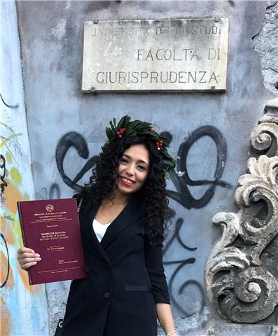 Laureata in giurisprudenza e praticante avvocato fornisce supporto per lo studio scolastico e/o per il superamento di esami universitari