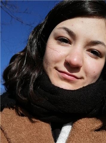 studentessa motivata e disponibile cerca studenti di elementari, medie e superiori che necessitano di ripetizioni di inglese a Padova