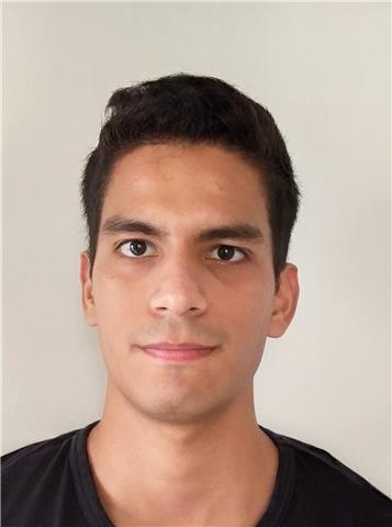 Estudiante de física y matemáticas da clases de física, matemáticas y química a