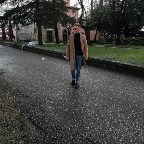 Studente universitario ateneo pisa impartisce ripetizioni di storia