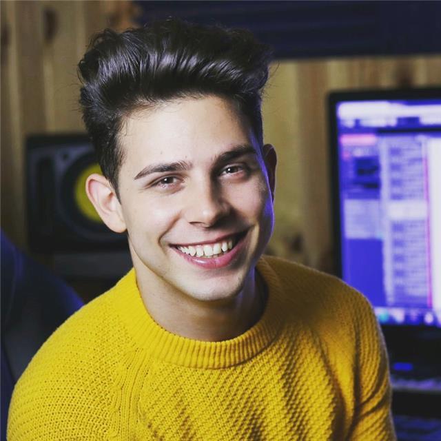 Clases de técnica vocal- canto lírico y moderno- vocal coach