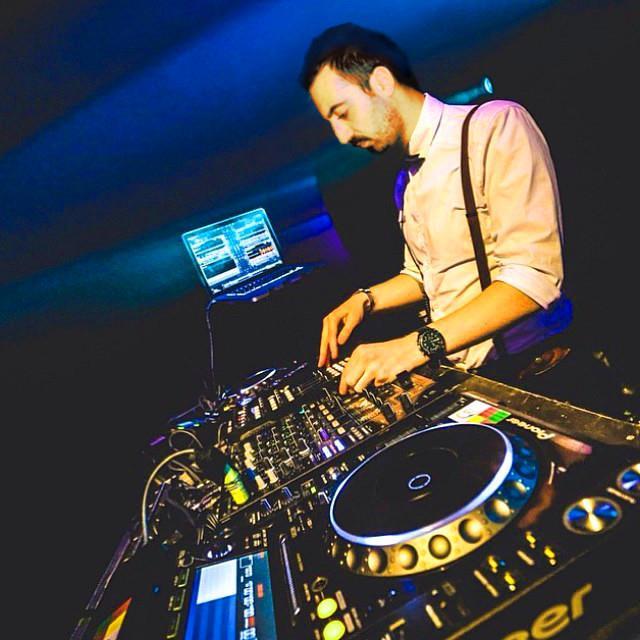 Insegnante di Pianoforte, Producer (Edm, Pop, Trap, Dubstep..), Djing, Mixing & Mastering