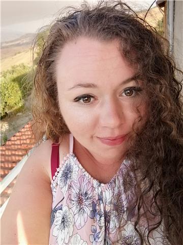 Diplomata al liceo delle scienze umane, offre ripetizioni per alunni di elementari, Medie e superiori. NON SOLO STORIA
Per informazioni contattatemi alla mail 
