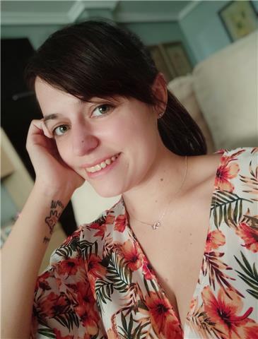 Persona nativa con más de cinco años de experiencia y trabajando actualmente en Academia privada de inglés. Tanto clases online a distancia como clases presenciales en Zaragoza Capital