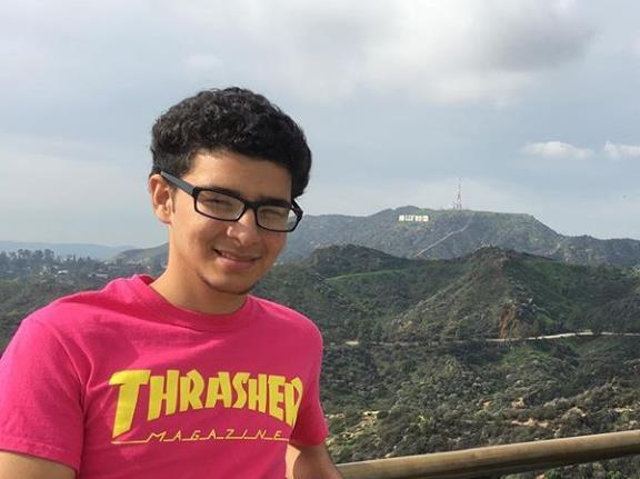 Practica y aprende con un nativo! ofrezco clases de conversación y ayuda para tus examenes