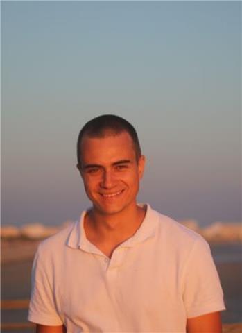 Bonjour,

Je me nomme Guillaume GROLLERON et propose des cours de soutien scolaire aux collégiens et lycéens en particulier dans les matières scientifiques. 

Titulaire d'un baccalauréat scientifique obtenu en 2015 j'ai fait deux années de classe préparat