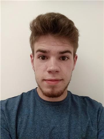 Soy Luis. Un chico de 21 años. Actualmente estoy estudiando el doble grado de magisterio infantil y magisterio go el título de B2 en inglés por Cambridge y estoy preparándome para sacarme el C1. Podría dar clases de inglés para alumnos de inf