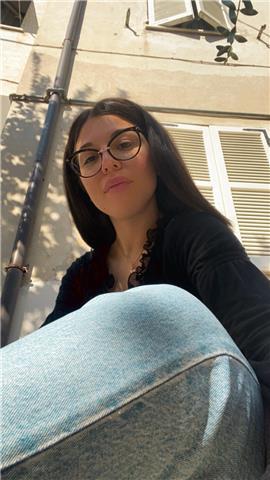 Studentessa universitaria con Certificazione DELE livello B2 offre aiuto compiti e ripetizioni di spagnolo