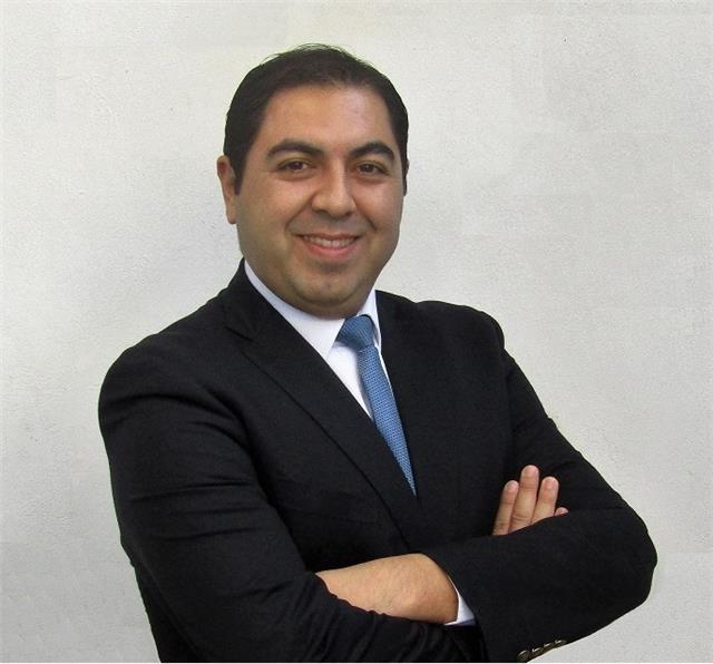 Profesor de Español imparte clases a personas de todo el mundo y todas las edades