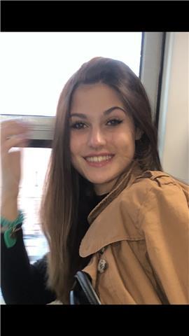 Studente del Duchessa di Galliera che ha sempre avuto molta facilità ad apprendere materie come storia e letteratura, aiuto a studiare molto volentieri e sono paziente