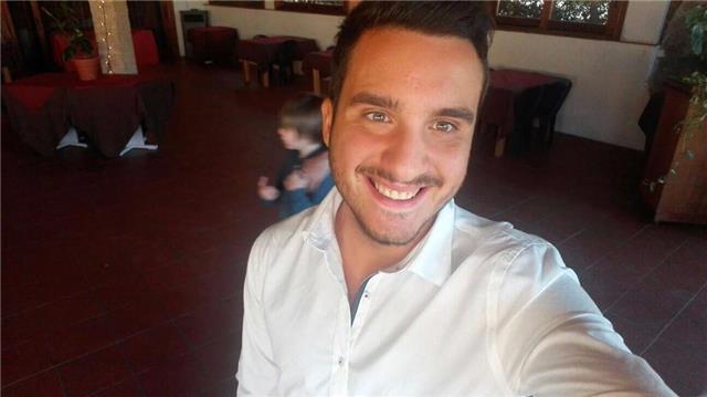 Sono uno studente di Giurisprudenza ormai vicino alla laurea.
Appassionato allo studio della storia.
Offro ripetizioni di:
-Lingua Italiana
-Storia
-Diritto