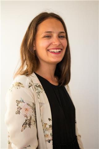 Élève ingénieure en double diplôme à SciencesPo Paris donne des cours particuliers tous niveaux