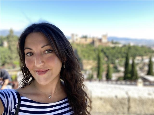 Graduada en historia y arqueología ofrece clases particulares de historia, historia del arte, geografía, filosofía, inglés, lengua castellana y literatura. clases amenas y entretenidas