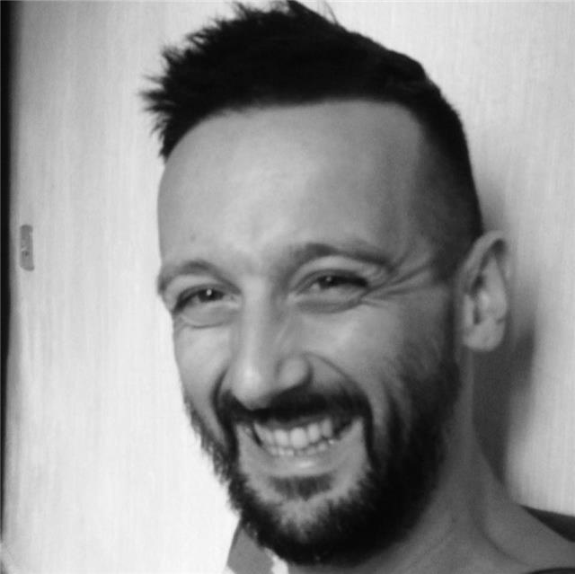 Profesor de inglés nativo con mucha experiencia. Certificado CELTA