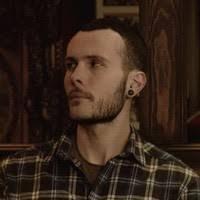 Profesor de batería con más de 15 años de experiencia profesional en formaciones de diferentes estilos, giras, grabaciones y por supuesto como docente.
puede verse mi trabajo en bandas como against the waves o hedphelym. aunque dichas bandas están más rel