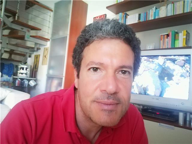 Architetto impartisce lezioni private a domicilio per ragazzi/e delle scuole medie