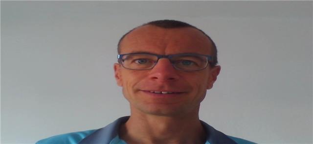 Profesor de ingles ofrece clases privadas para comunicar en ingles. tambien tengo experiencia en los titulos oficiales