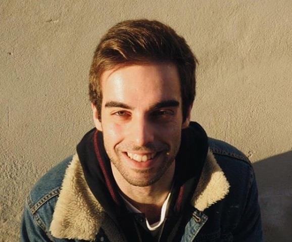 Native teaches Spanish as a Foreign Language