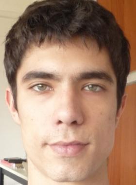 Profesor de apoyo escolar para niños especializado en lengua italiana