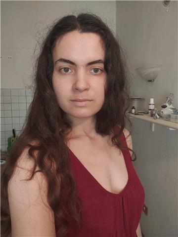 Mia lingua è Russa,sono la studentessa di cantante d'opera