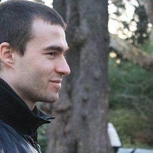 Doy clases particulares de economía a alumnos de eso y bachillerato. soy licenciado en ade, máster en economía y doctor en economía cuantitativa