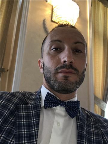 Sono laureato in Ingegneria Gestionale. Ho molti anni di esperienza nel campo delle ripetizioni. In questi anni ho formato moltissimi ragazzi, per lo più scuole superiori. 
Offro lezioni private e supporto allo studio per le seguenti materie:
 - Matematic